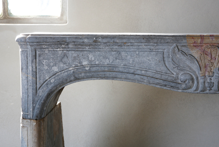 antiker Marmor Steinkamin